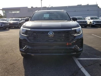 2026 Volkswagen Atlas Cross Sport 2.0T SEL R-Line Black