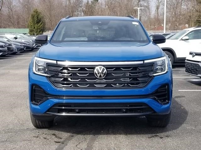 2025 Volkswagen Atlas Cross Sport 2.0T SEL R-Line Black