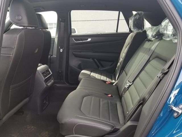 2025 Volkswagen Atlas Cross Sport 2.0T SEL R-Line Black