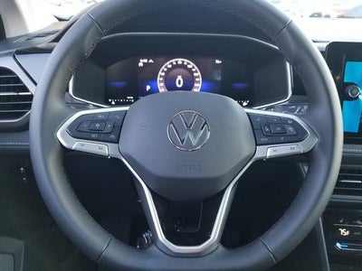 2025 Volkswagen Taos 1.5T SE Black