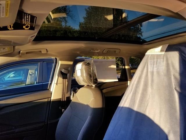 2025 Volkswagen Taos 1.5T SE Black