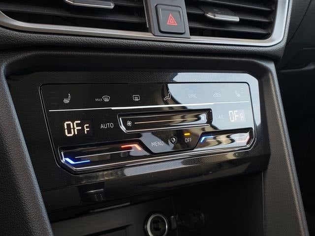 2025 Volkswagen Taos 1.5T SE Black