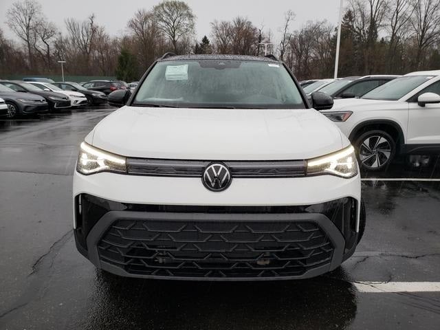 2025 Volkswagen Taos 1.5T SE Black