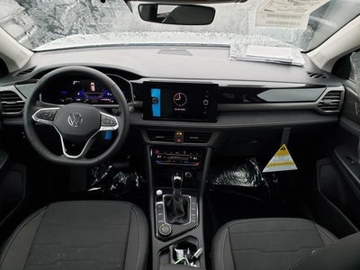 2025 Volkswagen Taos 1.5T SE Black