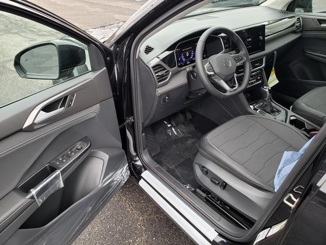 2026 Volkswagen Taos 1.5T SE Black
