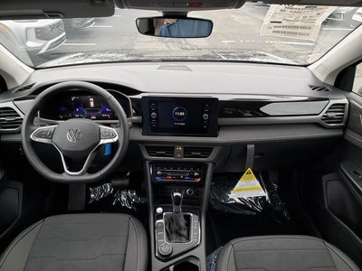 2026 Volkswagen Taos 1.5T SE Black