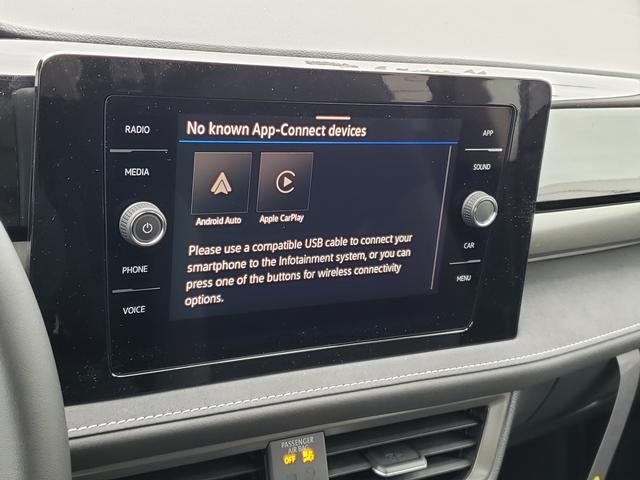 2026 Volkswagen Taos 1.5T SE Black