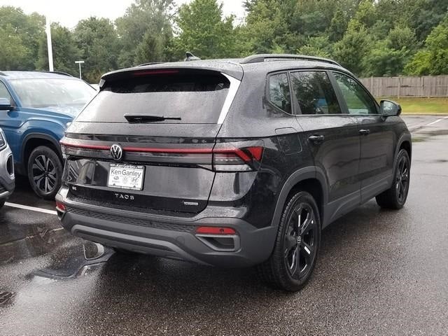 2025 Volkswagen Taos 1.5T SE Black
