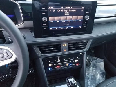 2025 Volkswagen Taos 1.5T SE Black