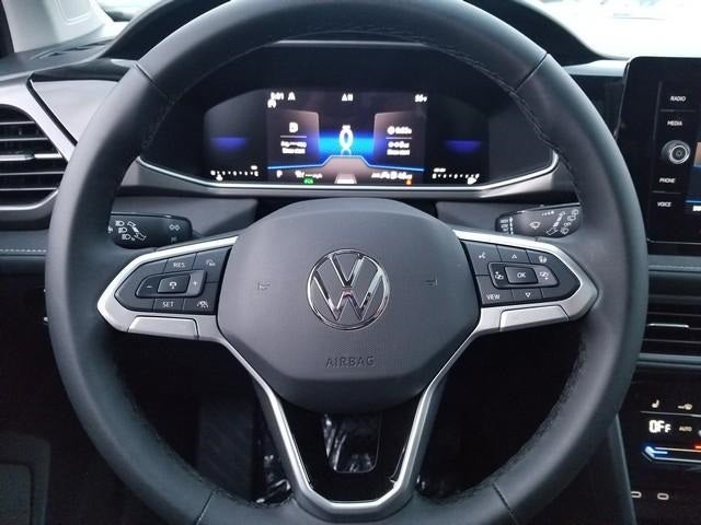 2025 Volkswagen Taos 1.5T SE Black