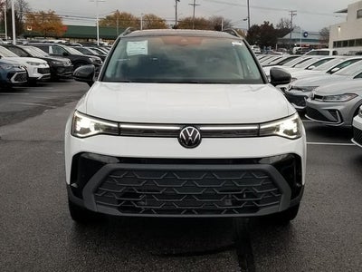 2025 Volkswagen Taos 1.5T SE Black