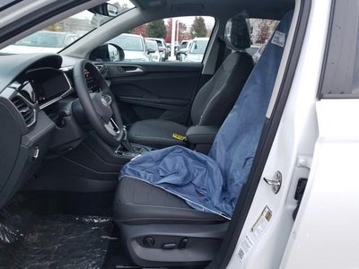 2025 Volkswagen Taos 1.5T SE Black