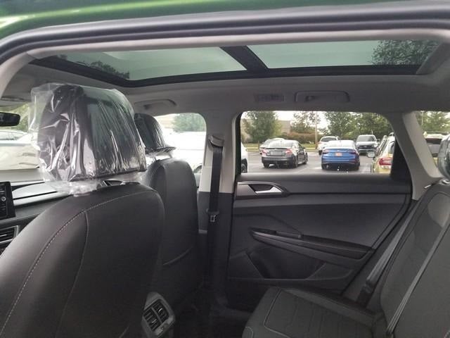 2025 Volkswagen Taos 1.5T SE Black