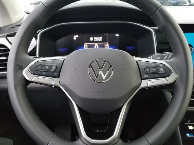2025 Volkswagen Taos 1.5T SE Black
