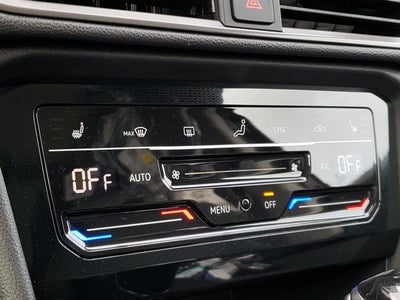 2025 Volkswagen Taos 1.5T SE Black