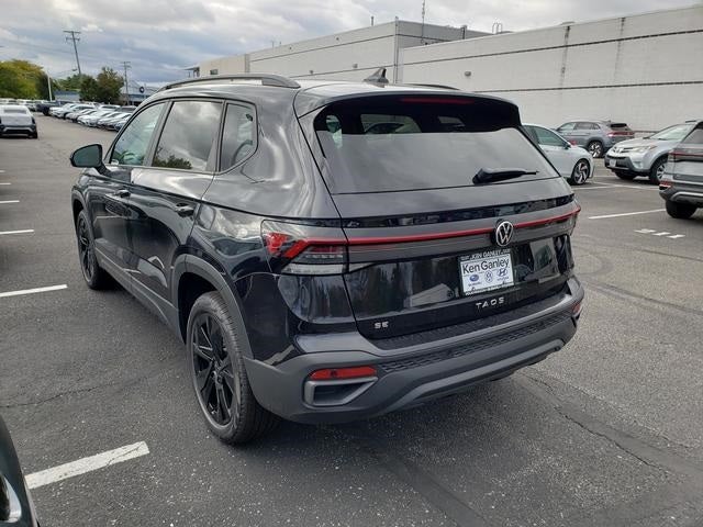 2025 Volkswagen Taos 1.5T SE Black