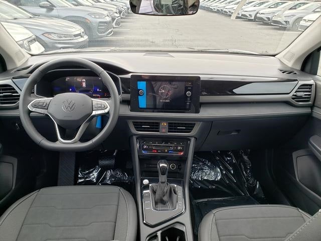 2025 Volkswagen Taos 1.5T SE Black