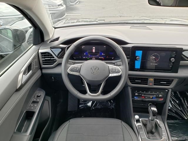 2025 Volkswagen Taos 1.5T SE Black