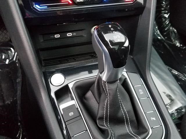 2025 Volkswagen Taos 1.5T SE Black