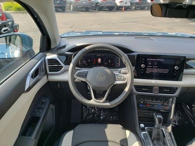 2025 Volkswagen Taos 1.5T SEL
