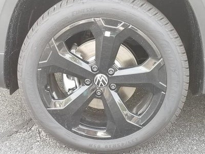 2025 Volkswagen Taos 1.5T SEL