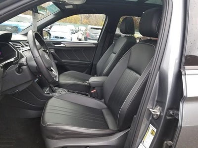 2022 Volkswagen Tiguan 2.0T SE R-Line Black