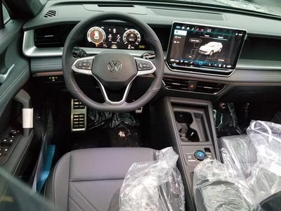 2026 Volkswagen Tiguan 2.0T SE R-Line Black