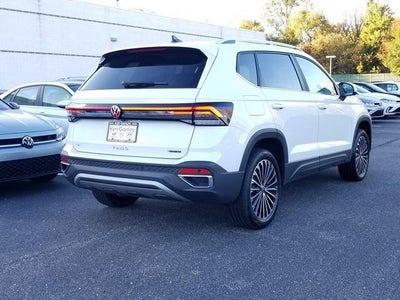 2025 Volkswagen Taos 1.5T SE