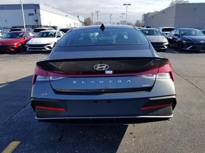 2025 Hyundai Elantra Hybrid SEL Sport