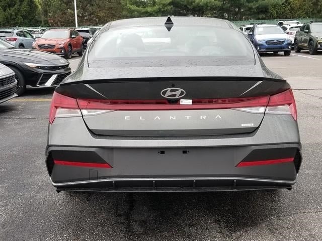 2025 Hyundai Elantra Hybrid SEL Sport