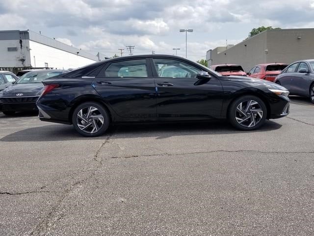 2025 Hyundai Elantra Hybrid Limited