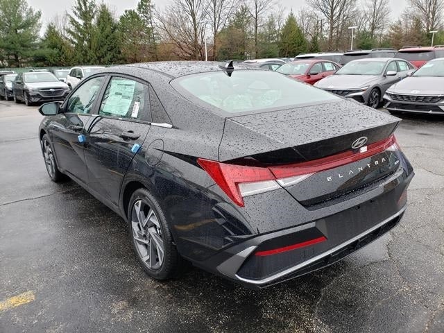 2025 Hyundai Elantra Hybrid Limited