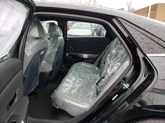 2025 Hyundai Elantra Hybrid Limited