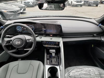 2025 Hyundai Elantra Hybrid Limited