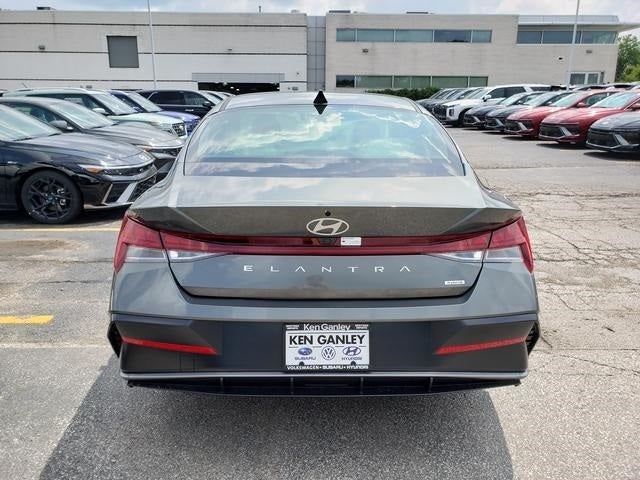2025 Hyundai Elantra Hybrid Limited