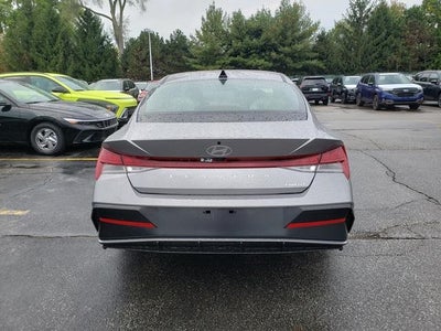 2025 Hyundai Elantra Limited