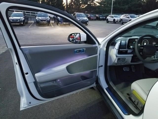 2025 Hyundai IONIQ 6 Limited