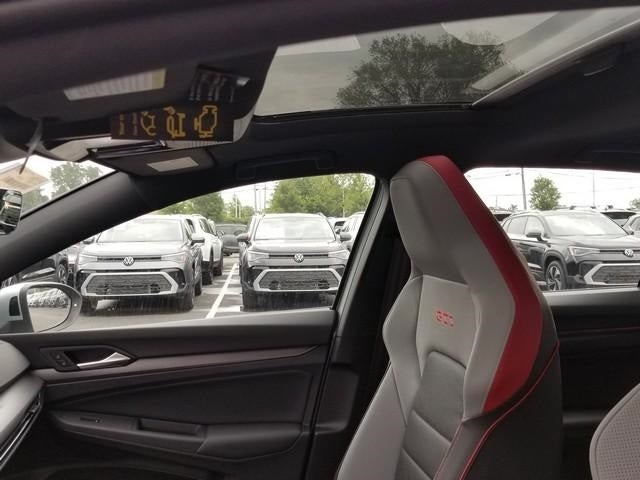 2025 Volkswagen Golf GTI 2.0T SE