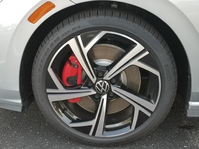 2025 Volkswagen Golf GTI 2.0T SE