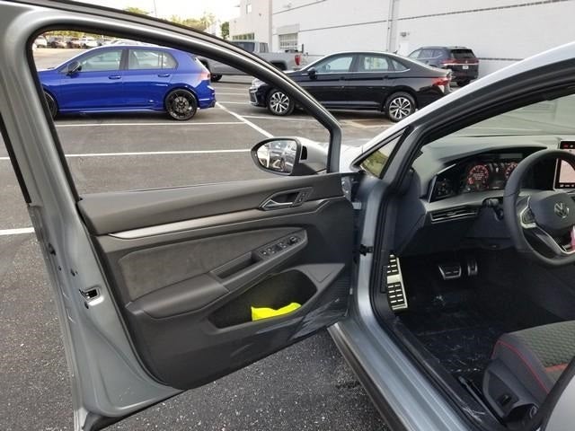 2025 Volkswagen Golf GTI 2.0T SE