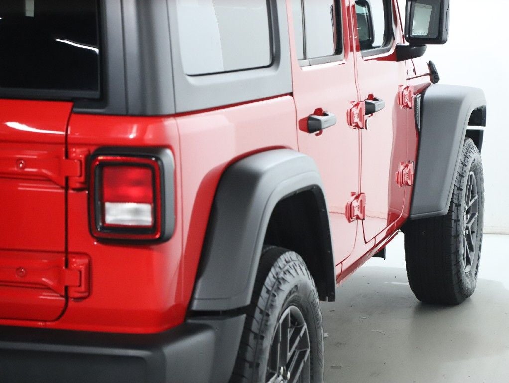 2025 Jeep Wrangler 4-Door Summit 4x4