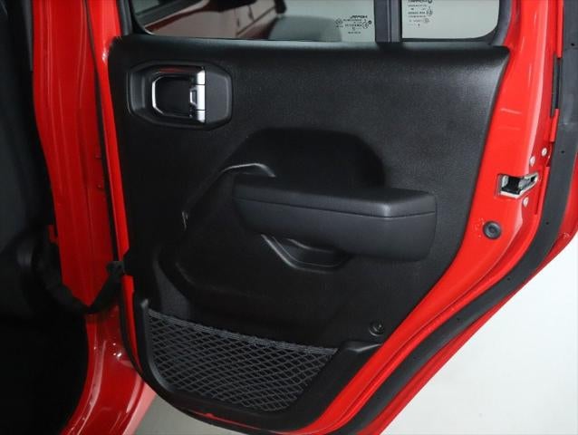 2025 Jeep Wrangler 4-Door Summit 4x4