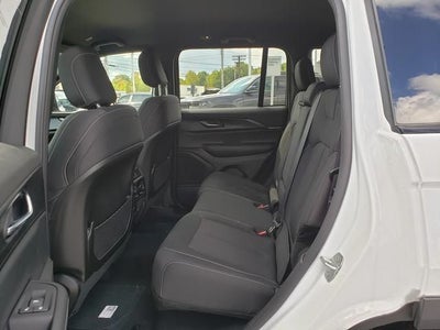 2025 Jeep Grand Cherokee GRAND CHEROKEE LAREDO 4X4