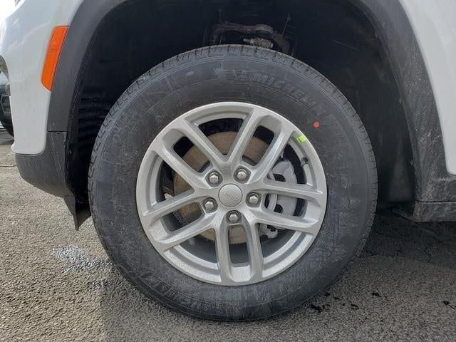 2026 Jeep Grand Cherokee GRAND CHEROKEE LAREDO X 4X4