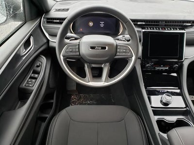 2025 Jeep Grand Cherokee GRAND CHEROKEE LAREDO X 4X4