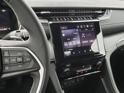 2025 Jeep Grand Cherokee GRAND CHEROKEE LAREDO X 4X4