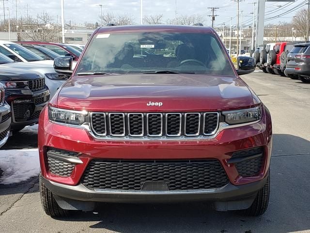 2026 Jeep Grand Cherokee GRAND CHEROKEE LAREDO X 4X4