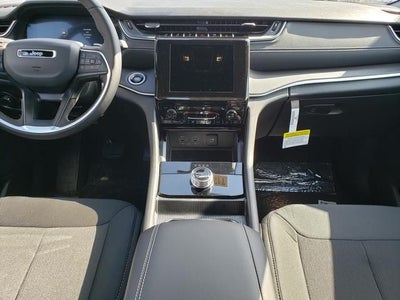 2026 Jeep Grand Cherokee GRAND CHEROKEE LAREDO X 4X4