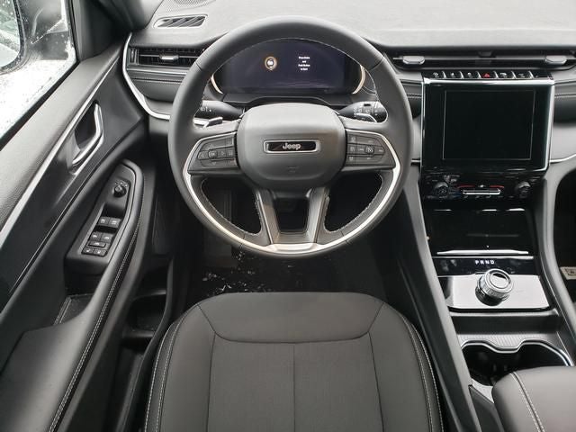 2025 Jeep Grand Cherokee GRAND CHEROKEE L LAREDO X 4X4