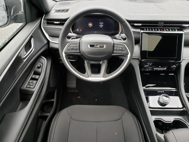 2025 Jeep Grand Cherokee GRAND CHEROKEE L LAREDO X 4X4
